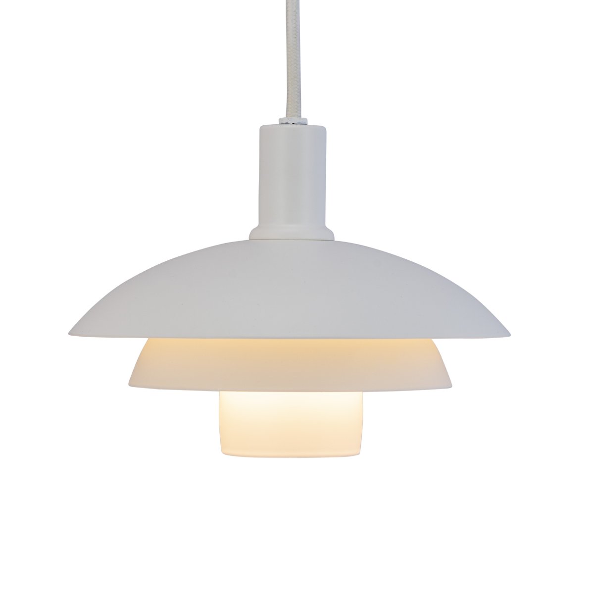Morph Ø20 Blanco Lámpas de techo De Dyberg Larsen - Morph viene con un cable de tela negro de 3 metros, que ofrece flexibilidad de ubicaci&oacute;n y agrega un toque elegante a su hogar.