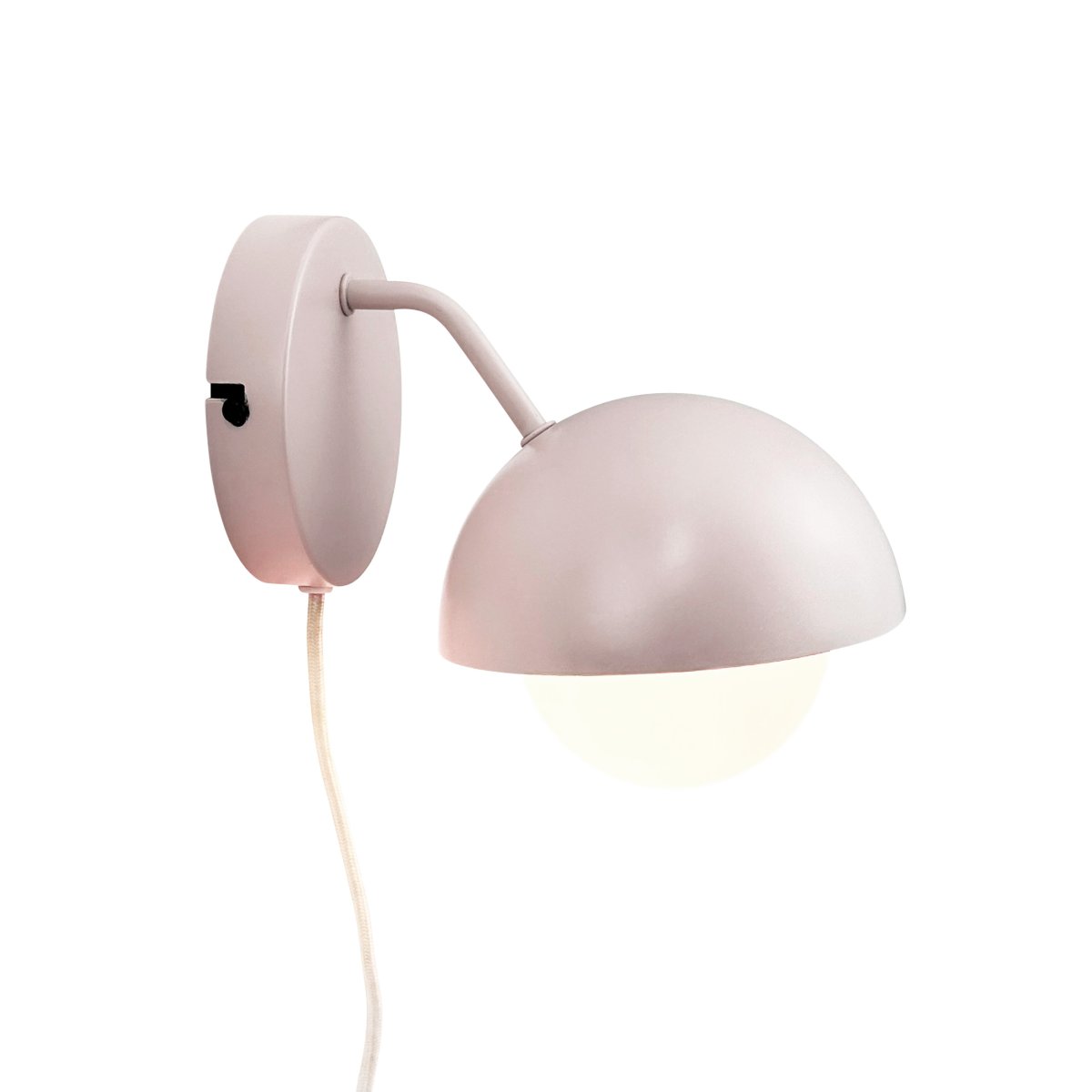 Rose Ø15 Beige mate lámpara de pared De Dyberg Larsen - Ya sea que desee iluminar su sala de estar, dormitorio o área de trabajo, la lámpara de pared Rose crea la atmósfera adecuada.