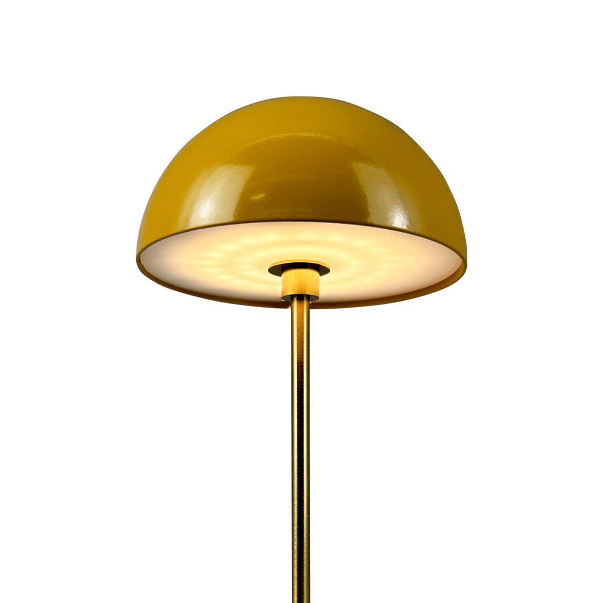 Along set 20cm Multicolor portátil De Dyberg Larsen - Estas l&aacute;mparas inal&aacute;mbricas est&aacute;n hechas de lat&oacute;n con pantallas de metal de colores y ofrecen tres niveles de brillo sin deslumbramiento.