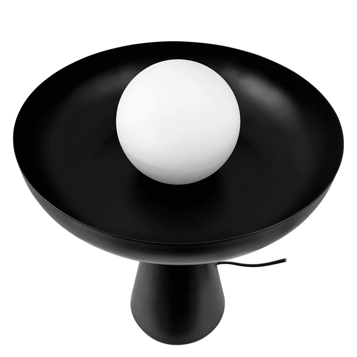 Ava 35cm Negro lámpara de mesa De Dyberg Larsen - Lámpara de mesa en color negro con cúpula de cristal que ofrece una solución de iluminación elegante y sofisticada para su hogar.