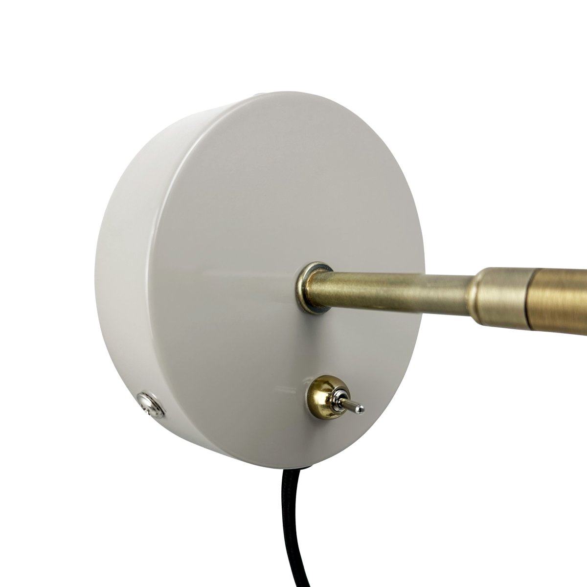 Sleep Beige brillante lámpara de lectura De Dyberg Larsen - La pantalla m&oacute;vil de la l&aacute;mpara le permite ajustar la luz seg&uacute;n sea necesario y el interruptor de encendido en la placa de pared permite una f&aacute;cil operaci&oacute;n.