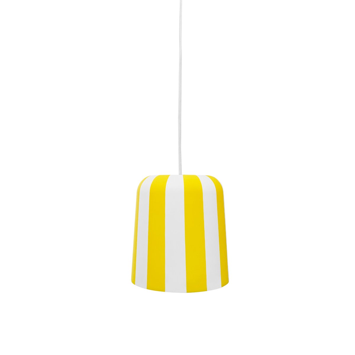 Gry Ø20 Amarillo Lámpas de techo De Dyberg Larsen - Genom att ta igenk&auml;nnbara m&ouml;nster och s&auml;tta dem i en ny kontext ville hon skapa en lampa som f&aring;r m&auml;nniskor att le och ger en unik visuell upplevelse.