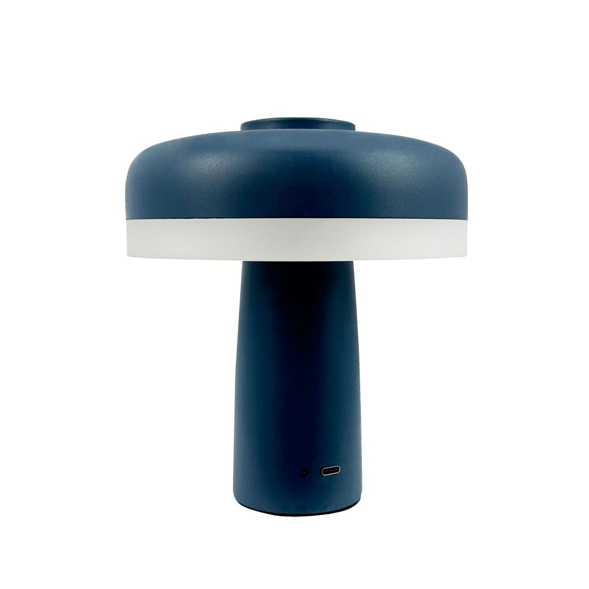 Porter 16cm Índigo portátil De Dyberg Larsen - La lámpara de mesa LED recargable Porter es una lámpara moderna y funcional con un diseño único en el que la luz nace desde el borde, proporcionando una luz agradable y uniforme.