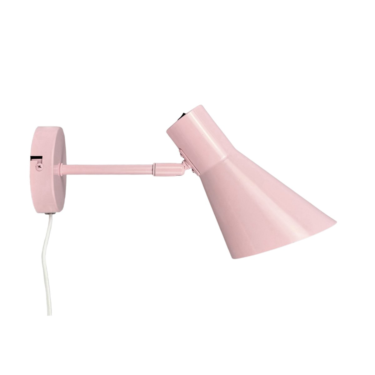 DL12 Rosa lámpara de lectura De Dyberg Larsen - Gracias a su pantalla ajustable, la luz se puede dirigir f&aacute;cilmente seg&uacute;n se necesite, ideal como l&aacute;mpara de lectura en el dormitorio o junto a un sill&oacute;n en el sal&oacute;n.