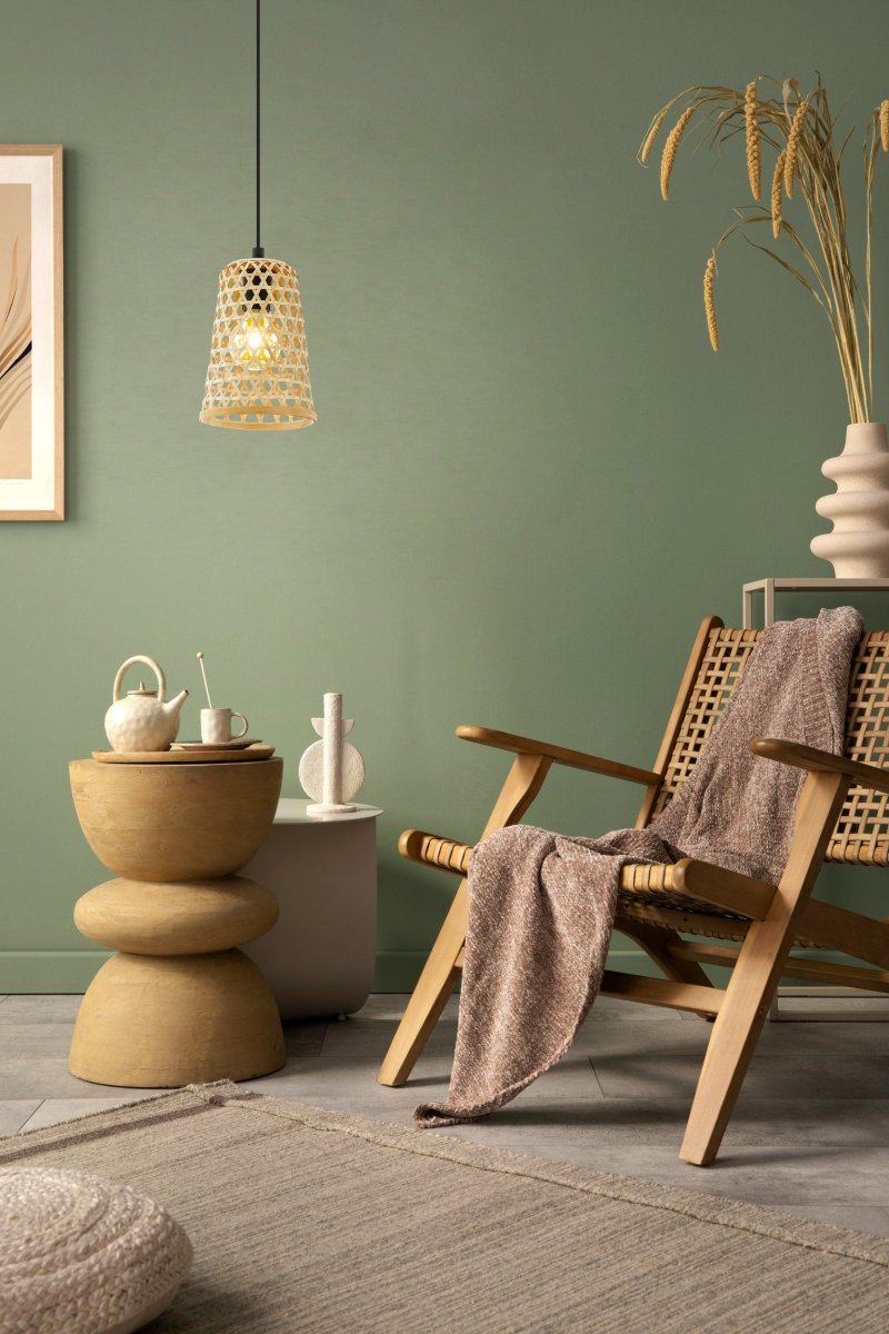 Claverdon Ø18 Madera Lámpas de techo De Eglo - Los caracter&iacute;sticos detalles de madera con nudos y textura le dan a cada producto un car&aacute;cter &uacute;nico y, por lo tanto, pueden variar ligeramente de la imagen.