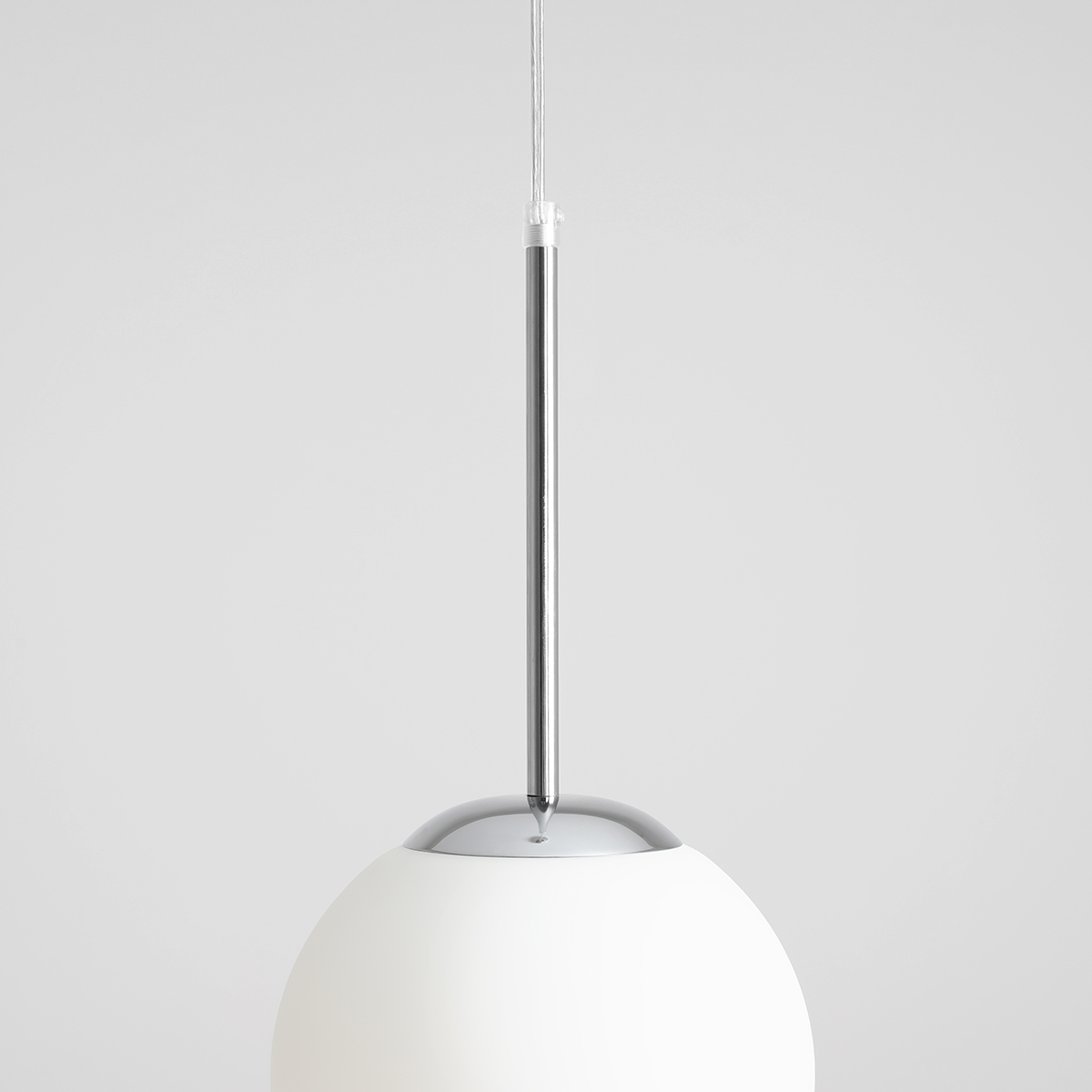 Bosso Ø20 Cromo Lámpas de techo De Artera - La lámpara emite una luz suave y agradable y por lo tanto es ideal para colocarla encima de la mesa del comedor, en el pasillo o en la sala de estar.