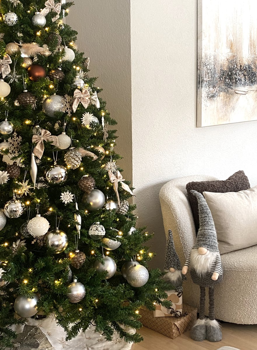 Calgary 210cm Verde De Star Trading - &Aacute;rbol de Navidad verde con una altura de 210 cm.