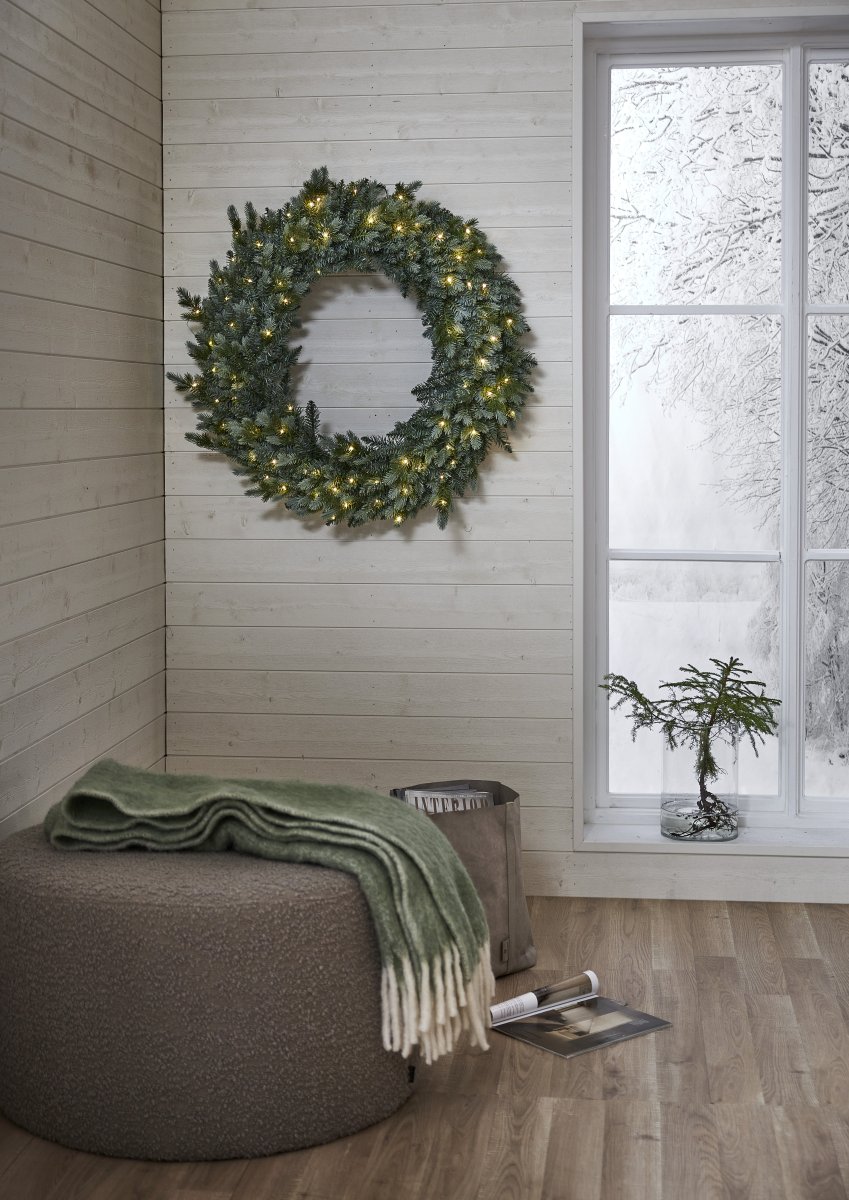 Greyland Ø95 Verde De Star Trading - Consiste en una mezcla de puntas de PE y puntas de PVC con un hermoso aspecto brillante de color verde verdoso.