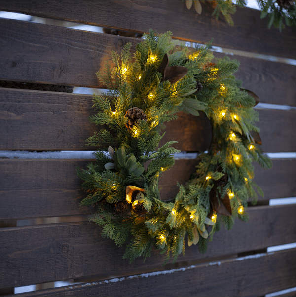 Mixi Ø60 Verde De Star Trading - La corona Mixi est&aacute; hecha de una mezcla de hojas y agujas de polietileno.