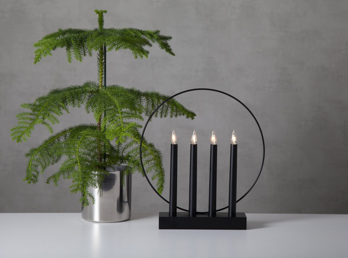 Glossy Negro De Star Trading - Candelabro elegante y asequible en color negro con anillo decorativo en negro.