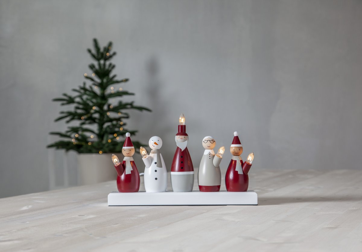 Santa Family De múltiples fines De Star Trading - Familia de gnomos en forma de candelabro de Adviento de madera.