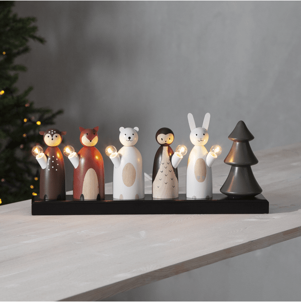 Forest friends De múltiples fines De Star Trading - Los animales en el candelabro pueden ser Bambi, el zorro, el oso polar, el b&uacute;ho y el conejo, todos ellos de pie en el &aacute;rbol.