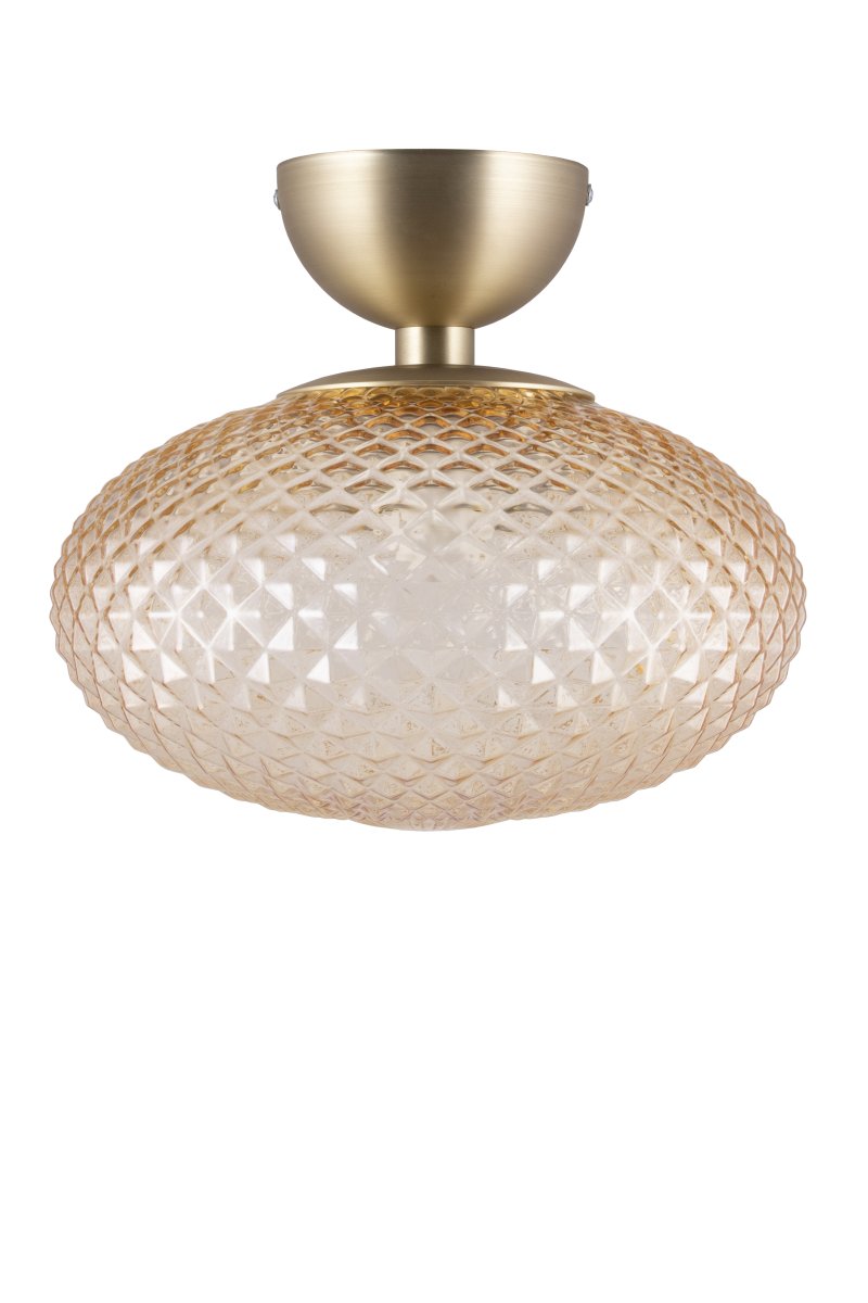 Jackson Ø28 Ámbar plafón De Globen Lighting - La atmosférica lámpara de techo Jackson te transporta a la década de 1970 con su pantalla de vidrio ámbar prensado, típica de la época.