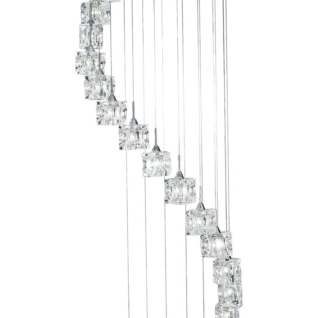 Ice Cube Ø45 Cromo Lámpas de techo De Searchlight - Ice Cube es una exclusiva lámpara de techo con 20 prismas de vidrio suspendidos con forma de elegantes cubitos de hielo.