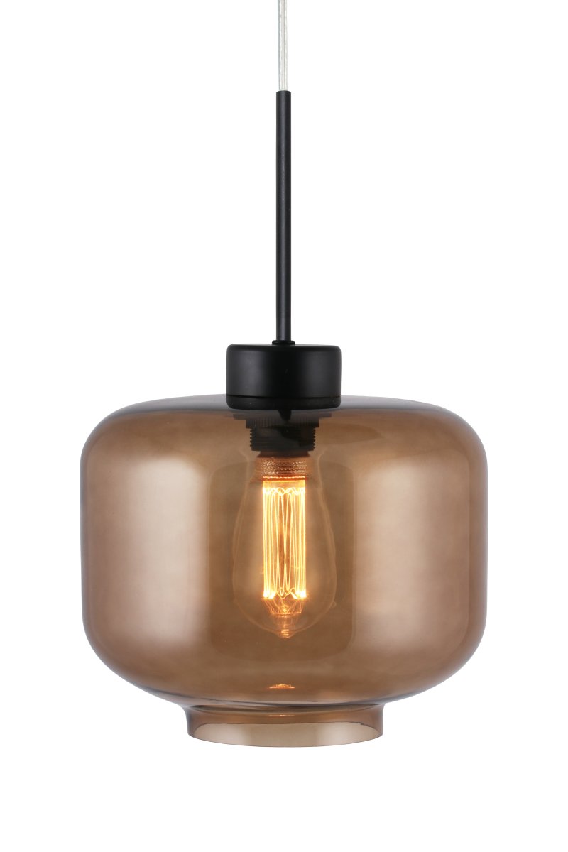 Ritz Ø25 Marrón Lámpas de techo De Globen Lighting - Ritz es una l&aacute;mpara colgante de forma cl&aacute;sica y tama&ntilde;o peque&ntilde;o que queda genial tanto sola como en hilera sobre una mesa de comedor.