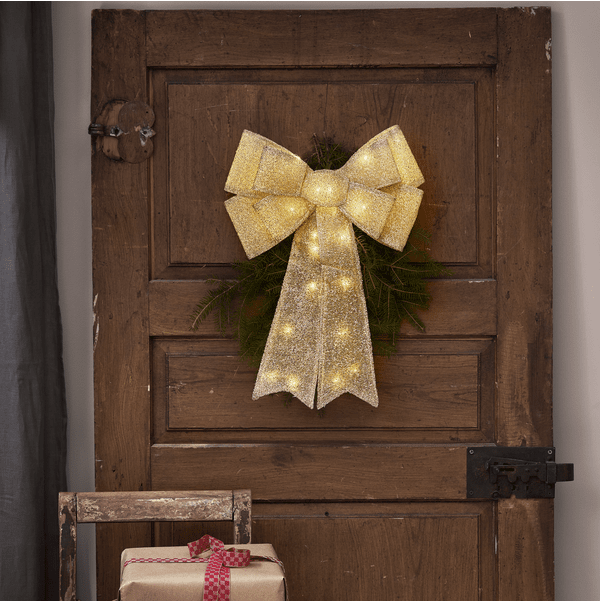 Lotta Oro De Star Trading - Cuélgala del árbol de Navidad, de la puerta o de la pared para crear un ambiente festivo.