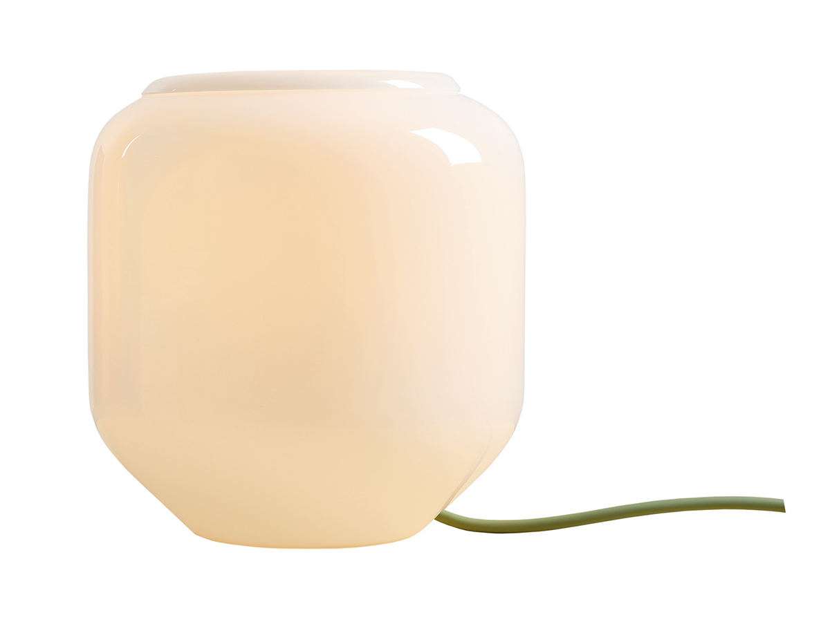 Flask 18cm Blanco/verde lámpara de mesa De Artera - Flask es una elegante lámpara de mesa con formas suaves y redondeadas y una moderna paleta de colores.