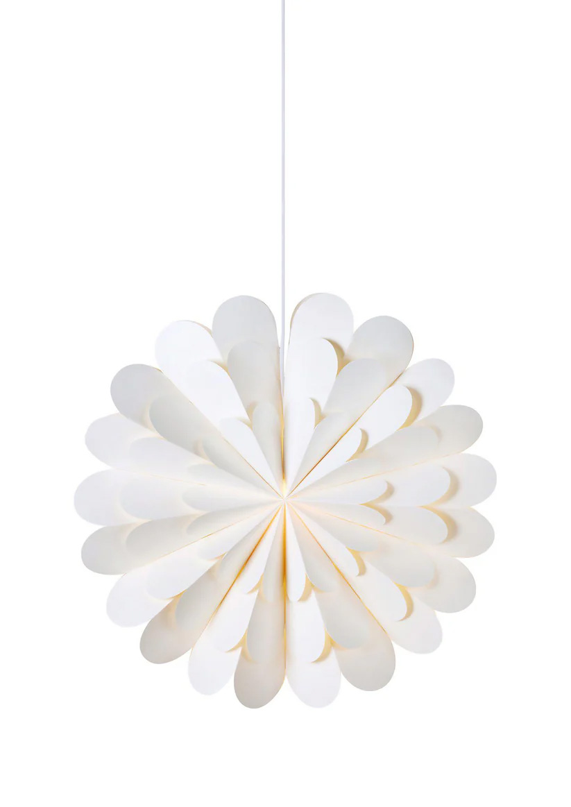 Maravilla Ø60 Blanco De Markslöjd - Con una pantalla de papel de formas suaves y plisadas y un di&aacute;metro de 60 cm, es adecuada como una hermosa luz de ventana tanto para la temporada navide&ntilde;a como durante todo el a&ntilde;o.