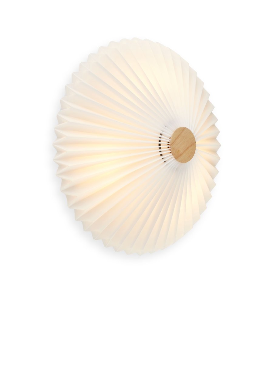 Paris Ø40 Antigüedad plafón De Halo Design - La l&aacute;mpara Par&iacute;s es una soluci&oacute;n de iluminaci&oacute;n elegante y flexible que se puede montar tanto como l&aacute;mpara de techo como de pared.