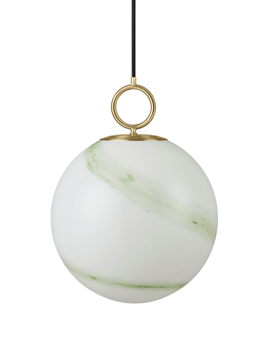 Stockholm Ø30 Verde Lámpas de techo De Halo Design - La lámpara de techo Stockholm es una fuente de luz elegante y sofisticada que llevará su interior a un nuevo nivel.