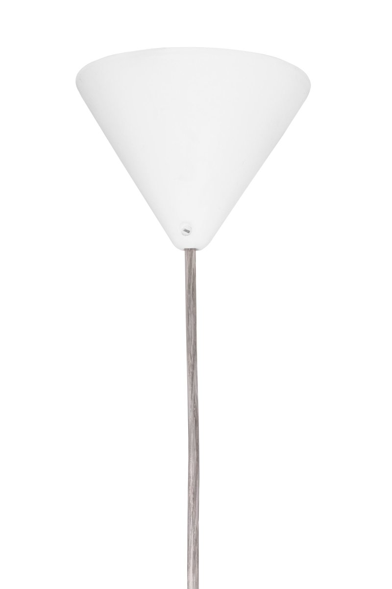 Matisse Ø60 Blanco Lámpas de techo De Globen Lighting - La l&aacute;mpara tiene un cable textil blanco de 120 cm de largo y un portal&aacute;mparas de techo de pl&aacute;stico blanco.