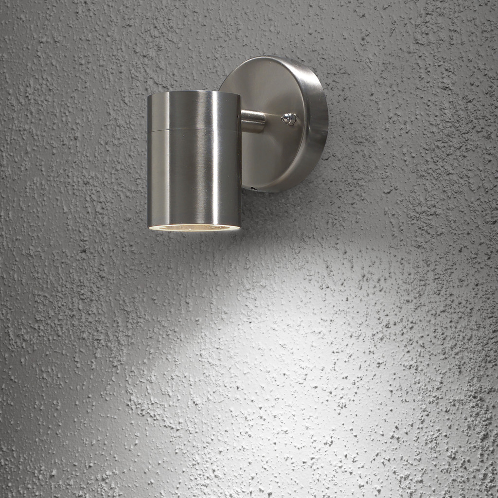 Modena Inoxidable lámpara de exterior De Konstsmide - Con su dise&ntilde;o redondo y su luz directa, es ideal para crear una atm&oacute;sfera sofisticada en zonas de entrada y zonas de paso.