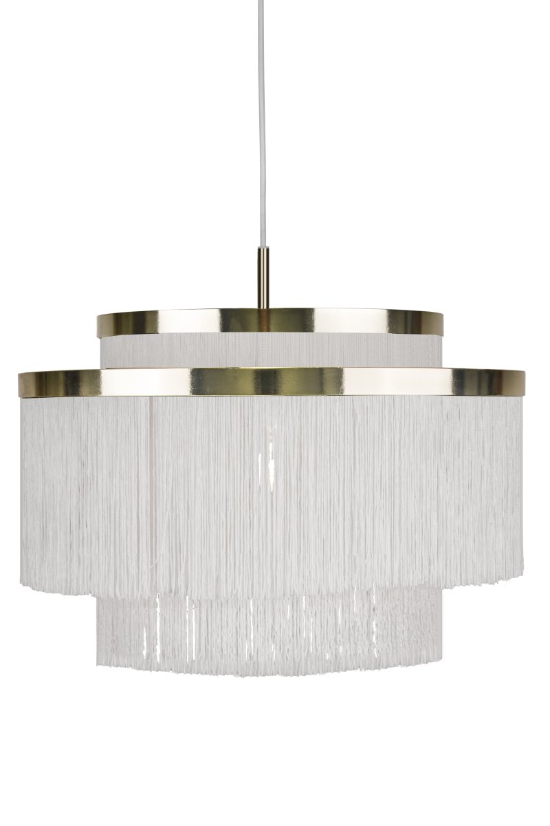 Frans Ø52 Blanco Lámpas de techo De Globen Lighting - La l&aacute;mpara colgante Frans se inspira en el mundo de la moda y el dise&ntilde;o de interiores, donde los flecos son un detalle decorativo recurrente.