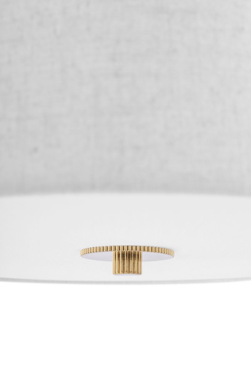 Noah Ø50 Blanco plafón De Globen Lighting - La elegante y decorativa lámpara de techo Noah está elaborada artesanalmente en lino blanco y cautiva por su hermosa y vibrante forma.