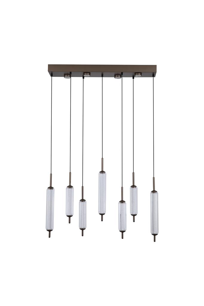 Cattail 85cm Marrón Lámpas de techo De Searchlight - Siete pantallas de vidrio cil&iacute;ndricas y acanaladas cuelgan elegantemente de una placa de techo alargada de color marr&oacute;n, cuya forma evoca las suaves formas de los juncos.