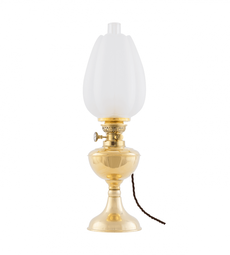 Arnö Elec 70 Latón De Karlskrona lampfabrik - Una l&aacute;mpara de queroseno cl&aacute;sica montada el&eacute;ctricamente con una carcasa de aceite de lat&oacute;n, especialmente adecuada para entornos marinos.