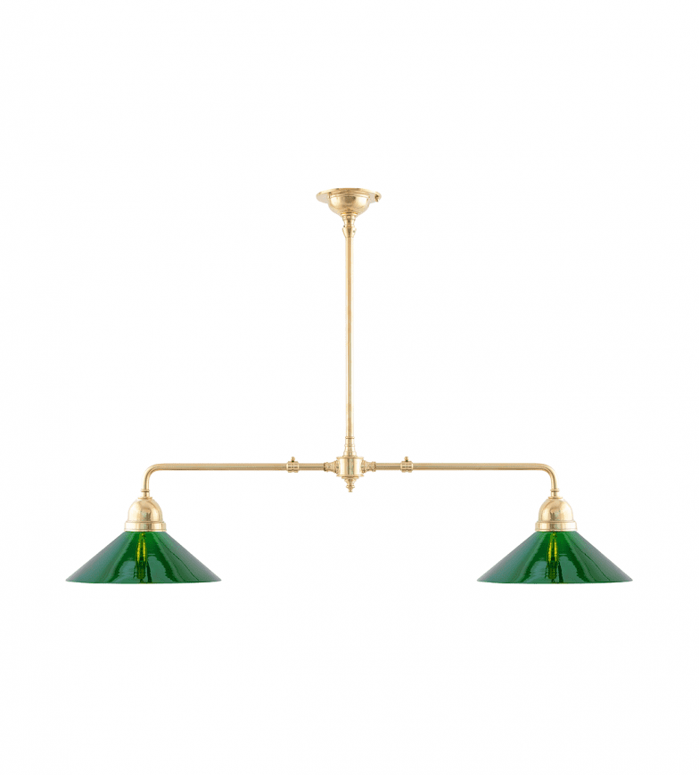 Tegnér Rod Pendant 2x60 Latón De Karlskrona lampfabrik - La l&aacute;mpara de dibujo est&aacute; pensada principalmente para iluminar un banco de trabajo o una mesa de biblioteca, aunque tambi&eacute;n se puede utilizar encima de una mesa de comedor m&aacute;s peque&ntilde;a, por ejemplo.