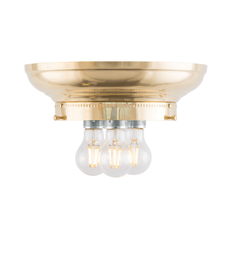 Fröding 200 Latón De Karlskrona lampfabrik - Lampan &auml;r f&ouml;rsedd med tre ljusk&auml;llor f&ouml;r en j&auml;mnare och behagligare ljusbild, vilket &auml;r s&auml;rskilt viktigt vid anv&auml;ndandet av slipade kristallglas.