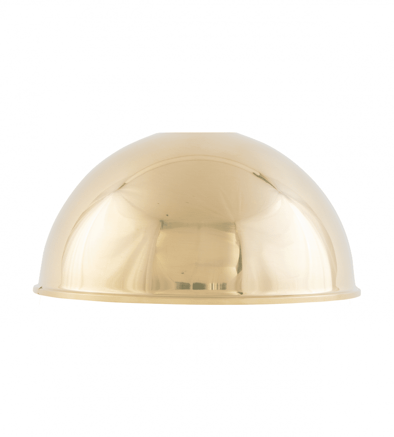 Brass Shade 180 Latón De Karlskrona lampfabrik - Pantalla metálica realizada en latón torneado a presión con orificio de 42 mm en el centro, adecuada para lámparas con aro incorporado.