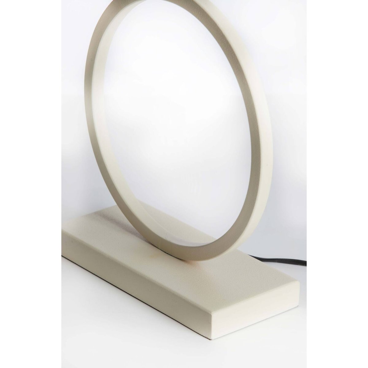 Liva 43cm Blanco cremoso base de lámpara De Light & Living - 