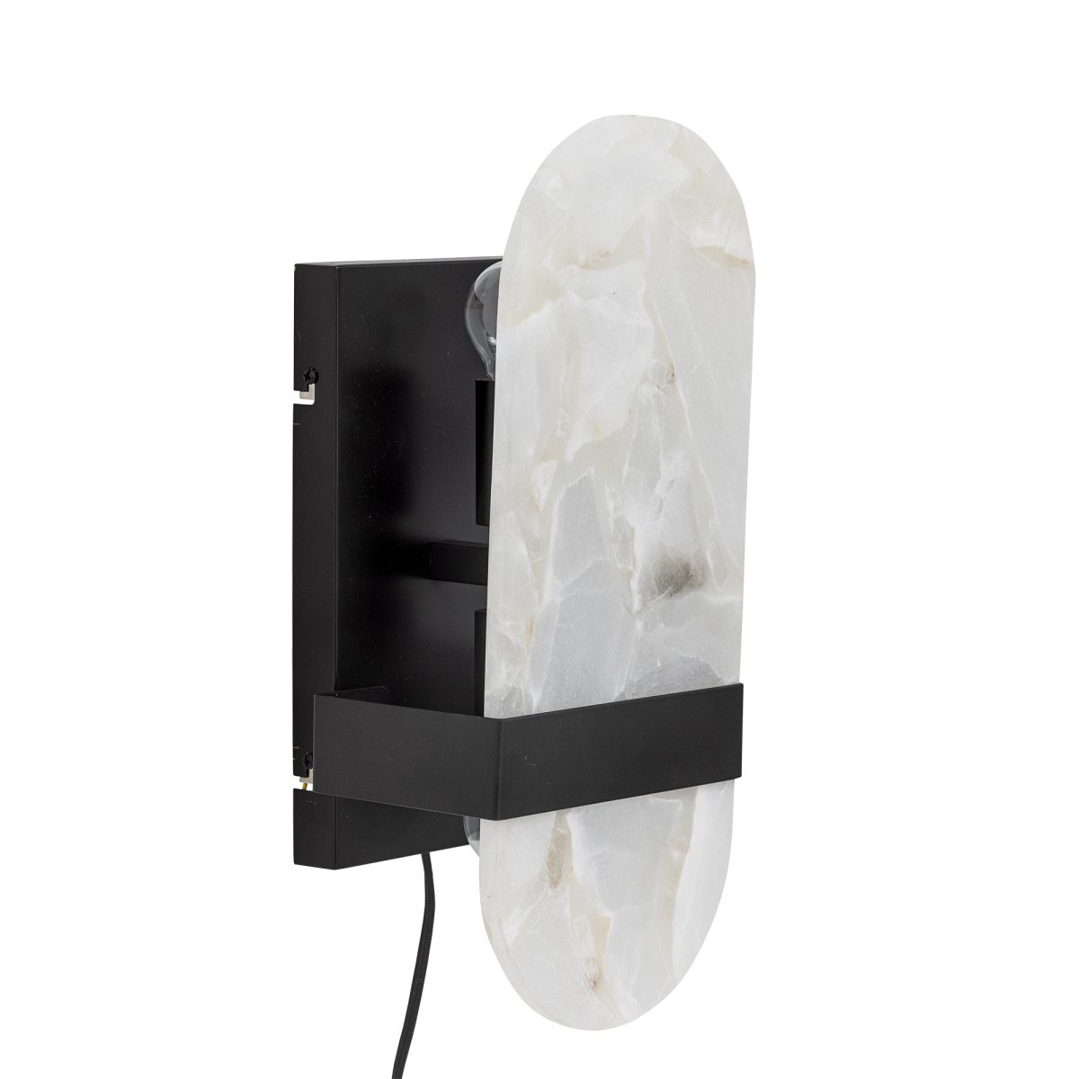 Taco 38cm Blanco lámpara de pared De Bloomingville - Cuenta con dos fuentes de luz, una hacia arriba y otra hacia abajo, que proporcionan una distribuci&oacute;n de la luz armoniosa y equilibrada.