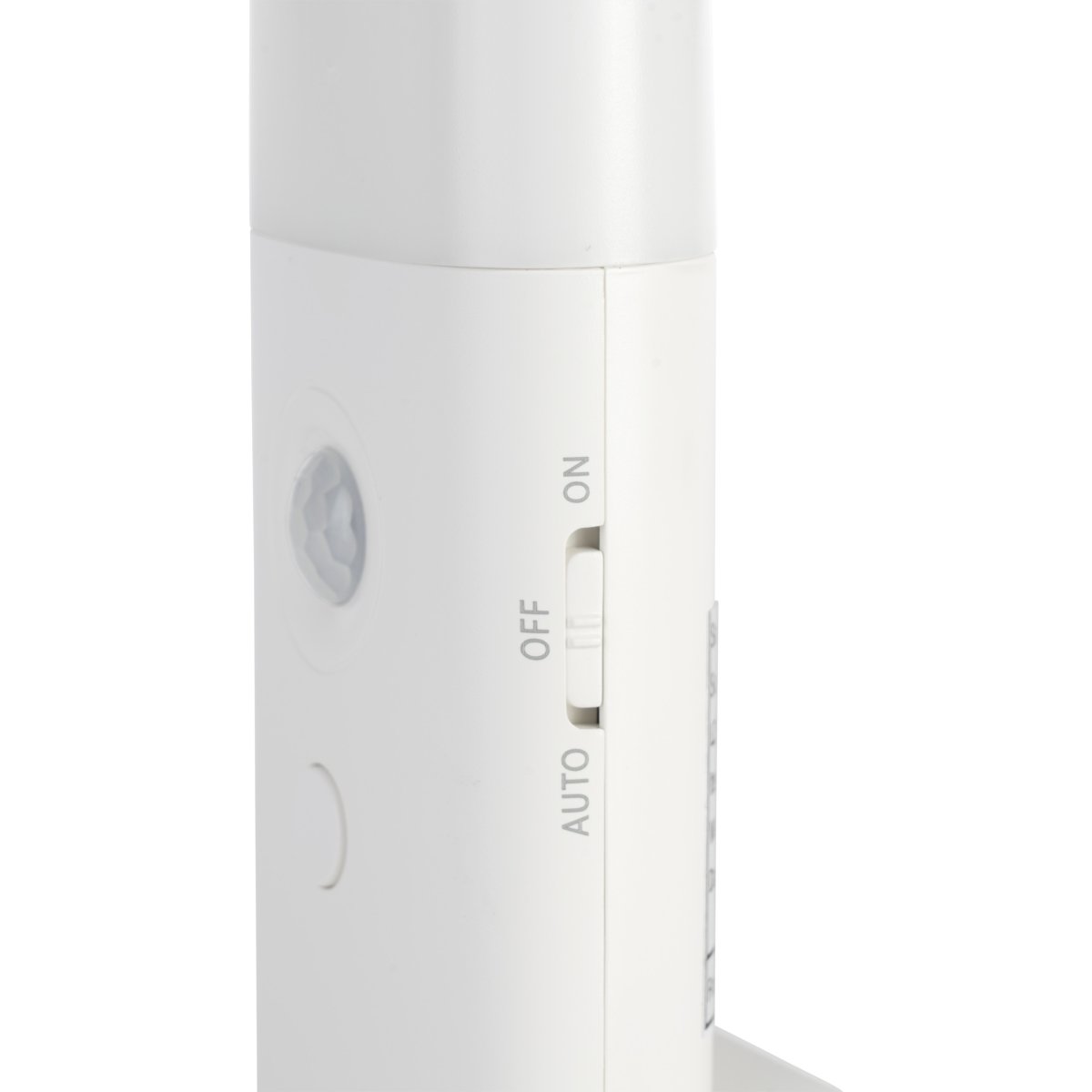 Merta Blanco portátil De Eglo - Merta cuenta con un sensor de movimiento y luz integrado, así como un interruptor de encendido/apagado de tres posiciones: ENCENDIDO, APAGADO y AUTOMÁTICO.
