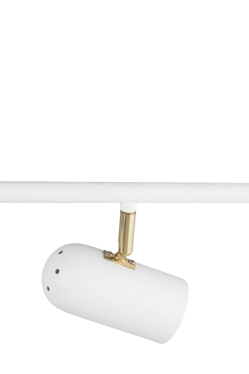 Swan 3 Blanco foco de techo De Globen Lighting - Sus tres pantallas de malla se pueden ajustar vertical y lateralmente, lo que lo hace ideal para iluminar cualquier espacio, por ejemplo, en un pasillo o en la pared de una galer&iacute;a.