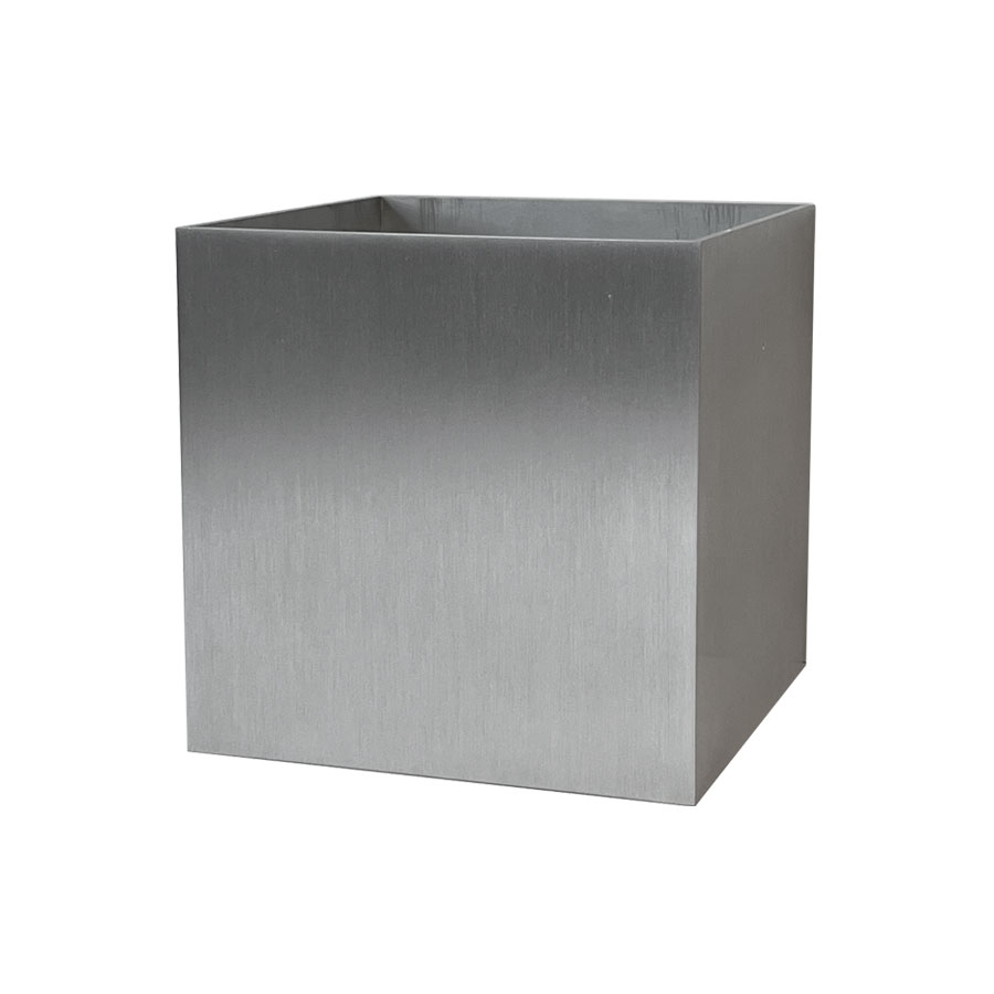 Alu Box 12cm Aluminio lámpara de pared De Lampan - El dise&ntilde;o &uacute;nico crea una hermosa luz que sube y baja suavemente sobre la pared y le da a la habitaci&oacute;n una atm&oacute;sfera agradable y acogedora.