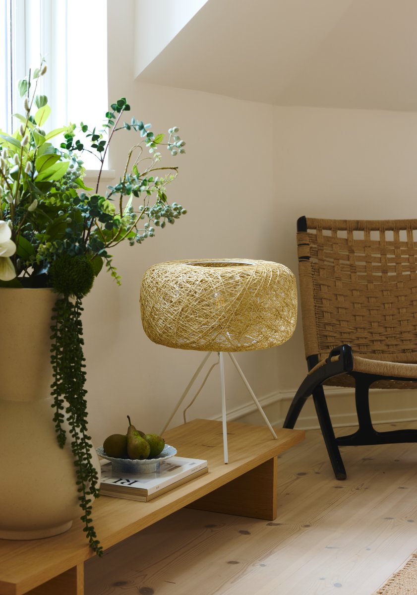 Paper Bale 48cm Naturaleza lámpara de mesa De Ledvance - Paper Bale &auml;r en vacker bordslampa med bohemisk design.
