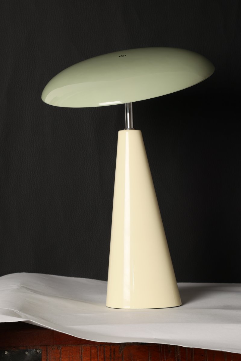 Audrey 33cm Beige/verde claro portátil De Eja - Audrey queda perfecta en la mesa de centro, la mesita de noche o el alféizar de la ventana.
