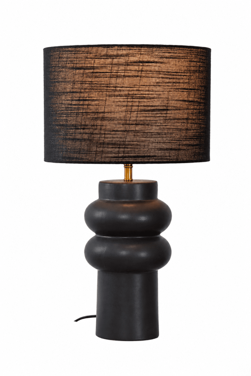 Anelli 56cm Negro lámpara de mesa De Nordic Lighting - La l&aacute;mpara de mesa Anelli&nbsp;negra combina una elegante base de cer&aacute;mica con una elegante pantalla de lino.