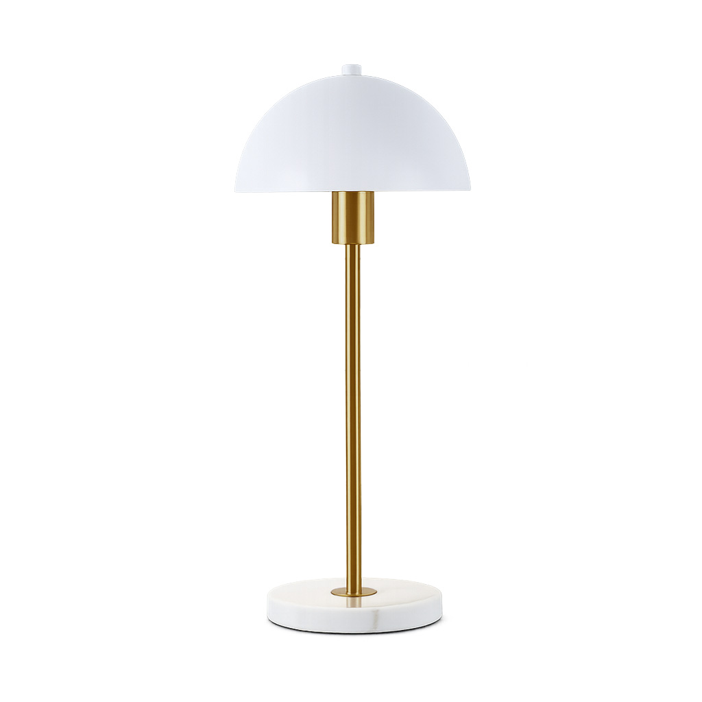 Dito 47cm Blanco lámpara de mesa De Nordic Lighting - La pantalla y la base blancas, elaboradas en m&aacute;rmol blanco natural, le confieren un aspecto sofisticado, mientras que el pie con su brillante acabado dorado a&ntilde;ade un toque c&aacute;lido y lujoso.