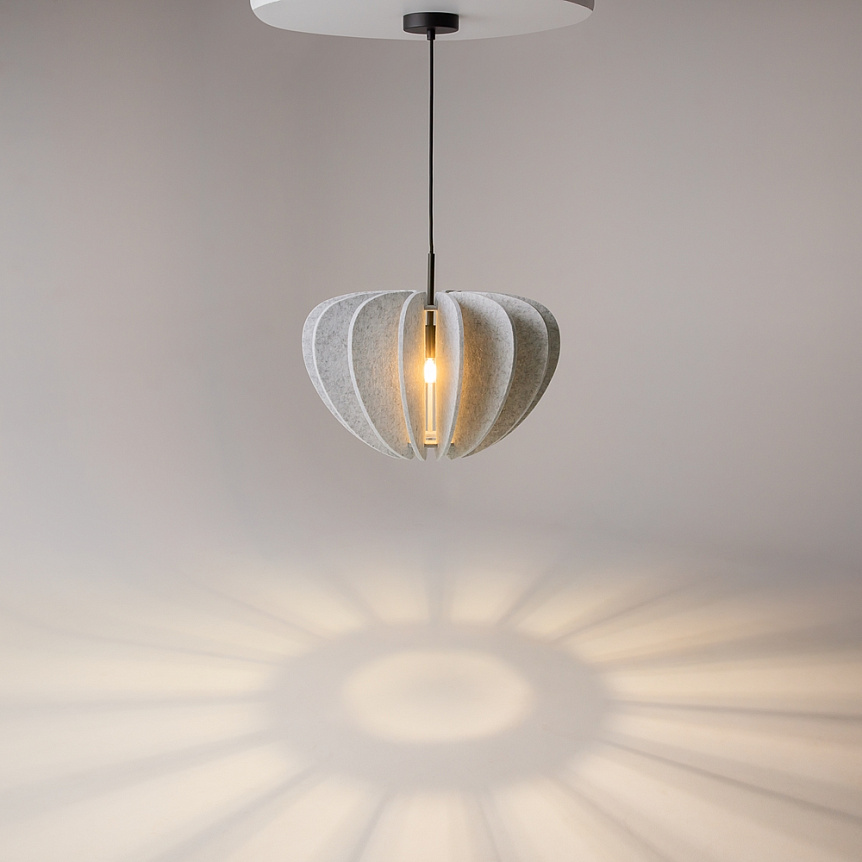Cambio Ø48 Gris claro Lámpas de techo De Maytoni - La serie est&aacute; disponible en varios colores y formas y, gracias al cable de 3 metros de largo, tambi&eacute;n se puede colgar en habitaciones altas: perfecto para instalaciones de iluminaci&oacute;n creativas que reflejen el estado de &aacute;nimo de la habitaci&oacute;n.