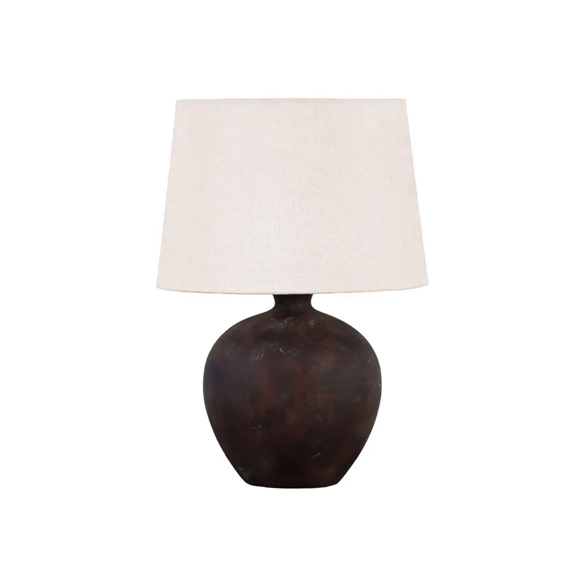 Bella 42cm Marrón oscuro lámpara de mesa De Nordic Lighting - La l&aacute;mpara de mesa Bella presenta una hermosa base de cer&aacute;mica con un acabado r&uacute;stico marr&oacute;n oscuro y una pantalla de lino beige.