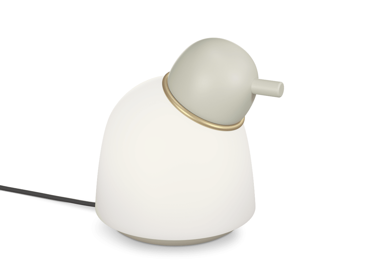 Bird 22cm Arena/latón lámpara de mesa De Belid - El interruptor en el cable te permite regular la intensidad de la luz en tres niveles, para que puedas ajustarla a tu gusto.