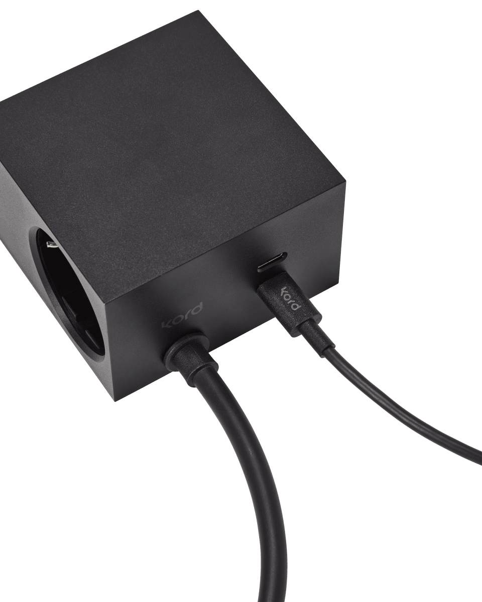 USB-C a USB-C Negro De Kord - &nbsp;Compatibilidad universal: Compatible con dispositivos USB-C como tel&eacute;fonos m&oacute;viles, tabletas y port&aacute;tiles compatibles con carga USB-C.