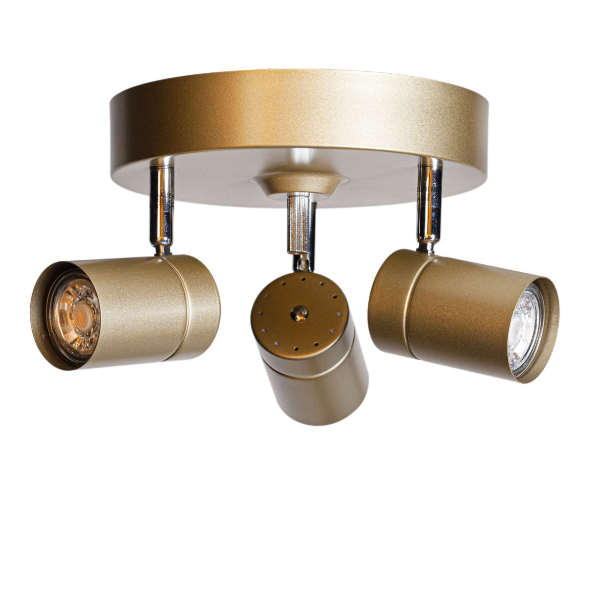 Correct 3 Oro foco de techo De By Rydéns - El foco de techo Correct de 3 etapas cuenta con una generosa tapa de techo y un sistema de ganchos para una fácil instalación.