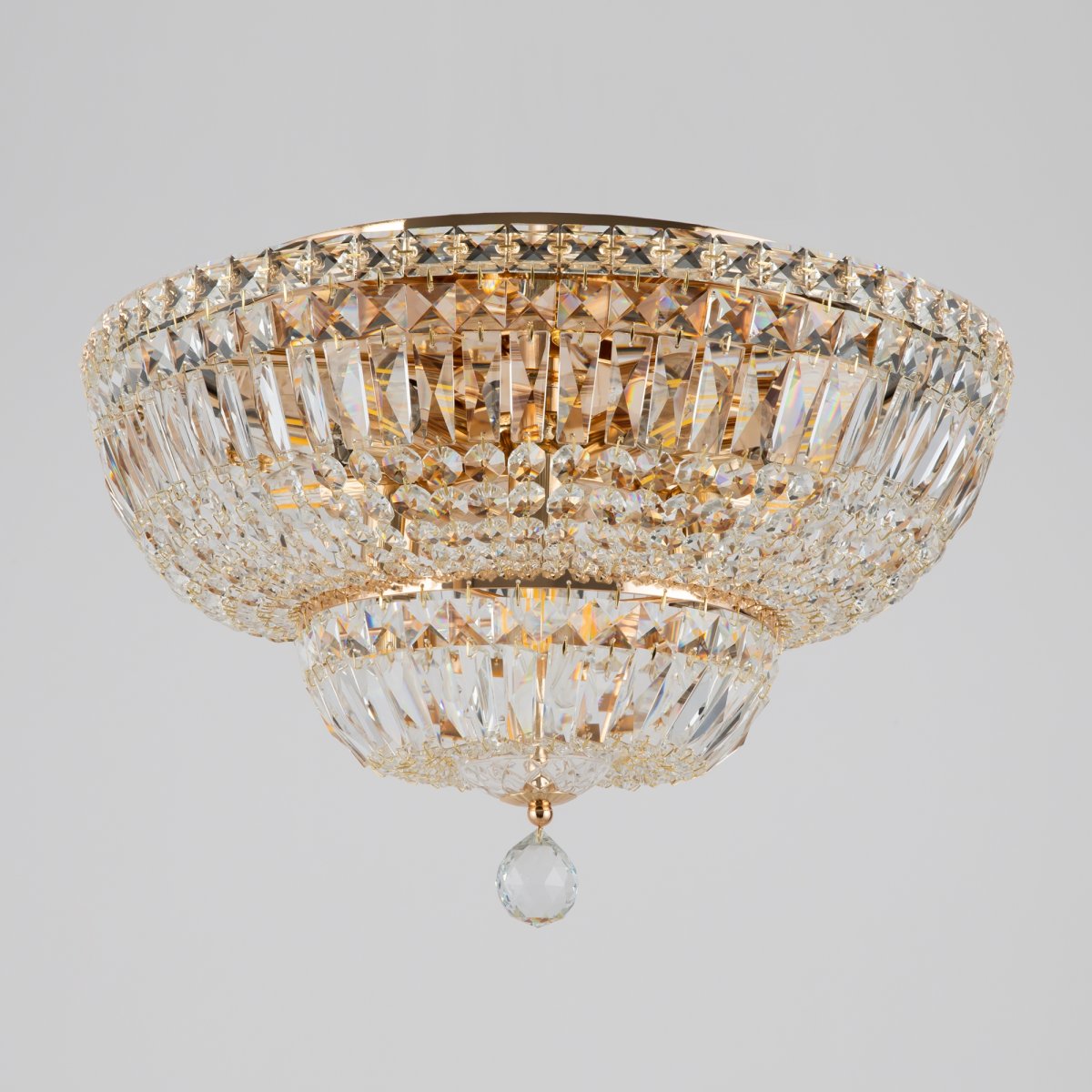 Basfor Ø45 Oro cristal De Maytoni - Esta lámpara de techo de cristal es perfecta para quienes quieran añadir un toque de glamour y exclusividad a su hogar, especialmente en el salón, el comedor o la zona de entrada.
