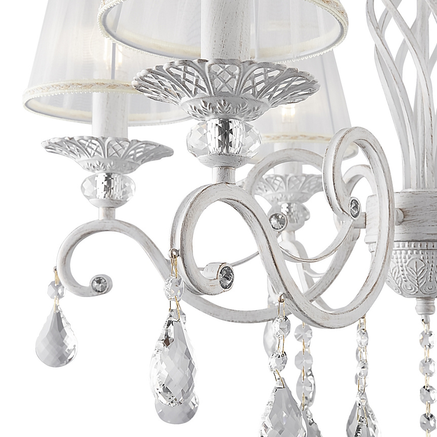 Grace Ø65 Blanco Lámpas de techo De Maytoni - Grace es una l&aacute;mpara de ara&ntilde;a cl&aacute;sica de metal con un hermoso acabado blanco antiguo.