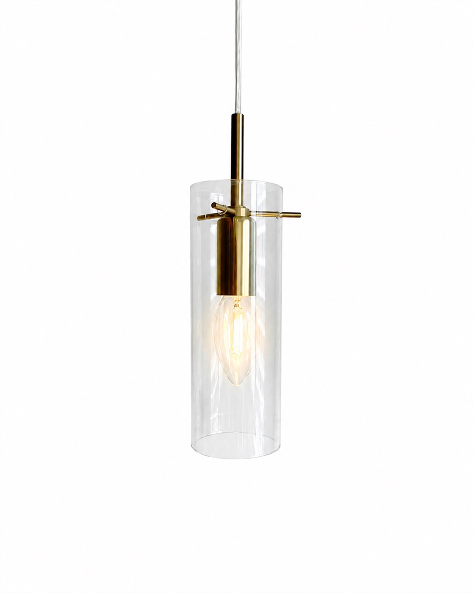 Cilinda Ø7 Latón/transparente lámpara de ventana De Nordic Lighting - El cristal transparente garantiza una hermosa distribuci&oacute;n de la luz y, en combinaci&oacute;n con los detalles de lat&oacute;n, se convierte en un elegante detalle interior.